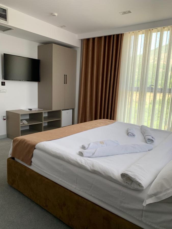 Resort Zerja And Spa Peshkopi Exteriör bild