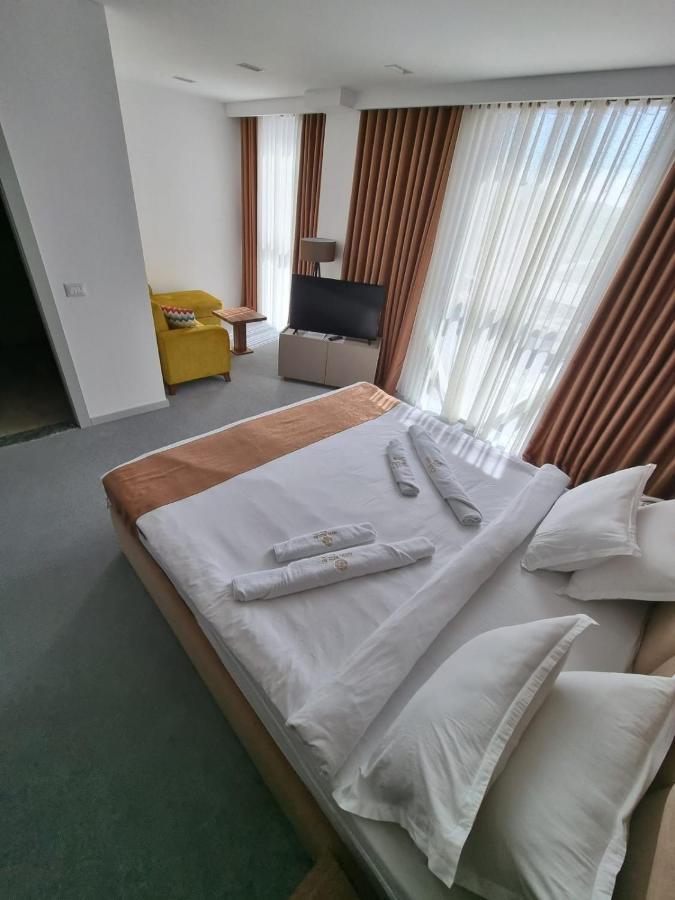 Resort Zerja And Spa Peshkopi Exteriör bild